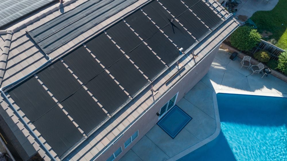 Tout savoir sur le panneau solaire pour piscine à La Réunion